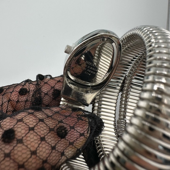 Luxury Serpenti Elegant Silver Wrap Women's Watch - Picture 11 of 11